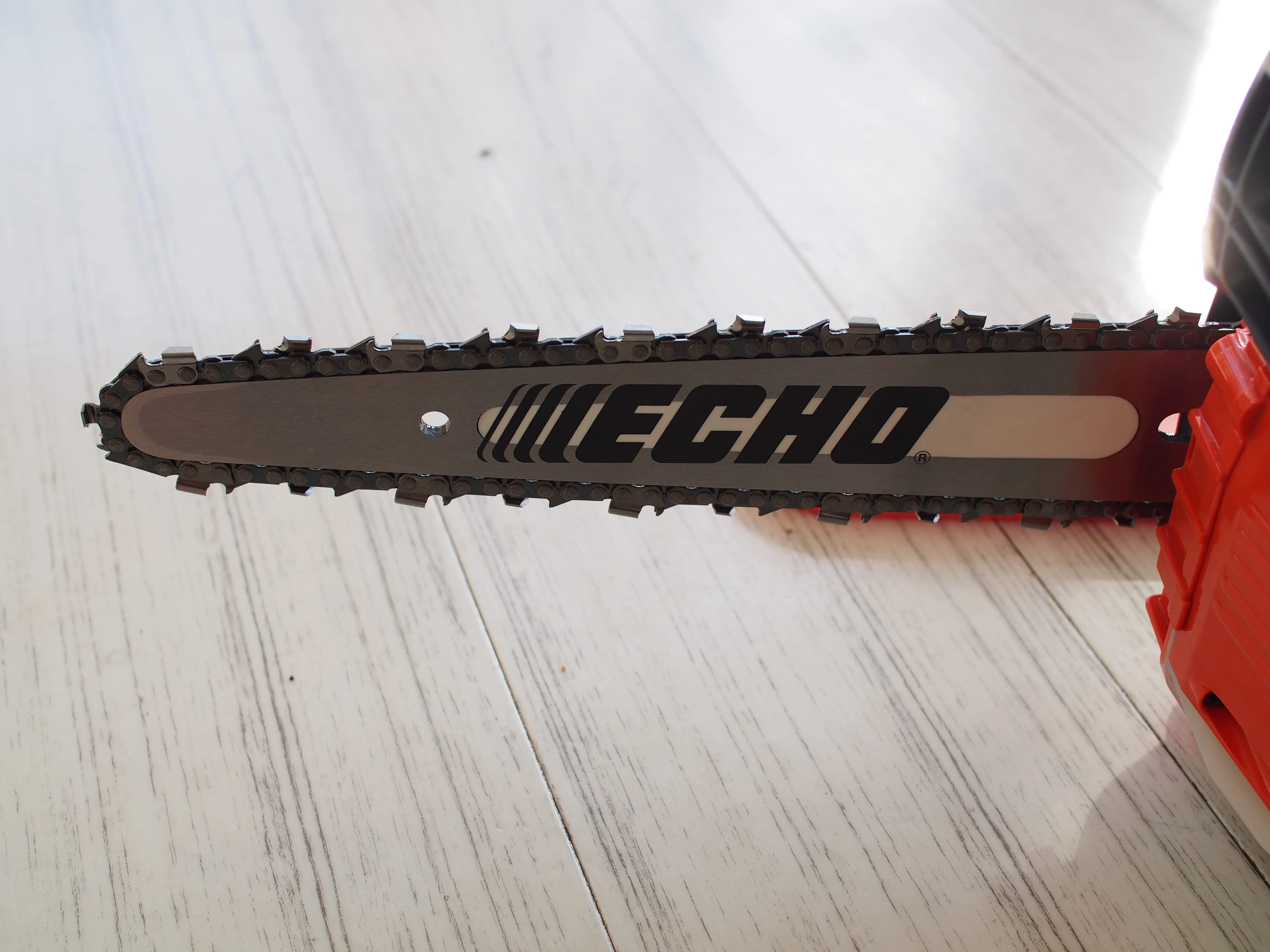 ECHOチェーンソーのガイドバー