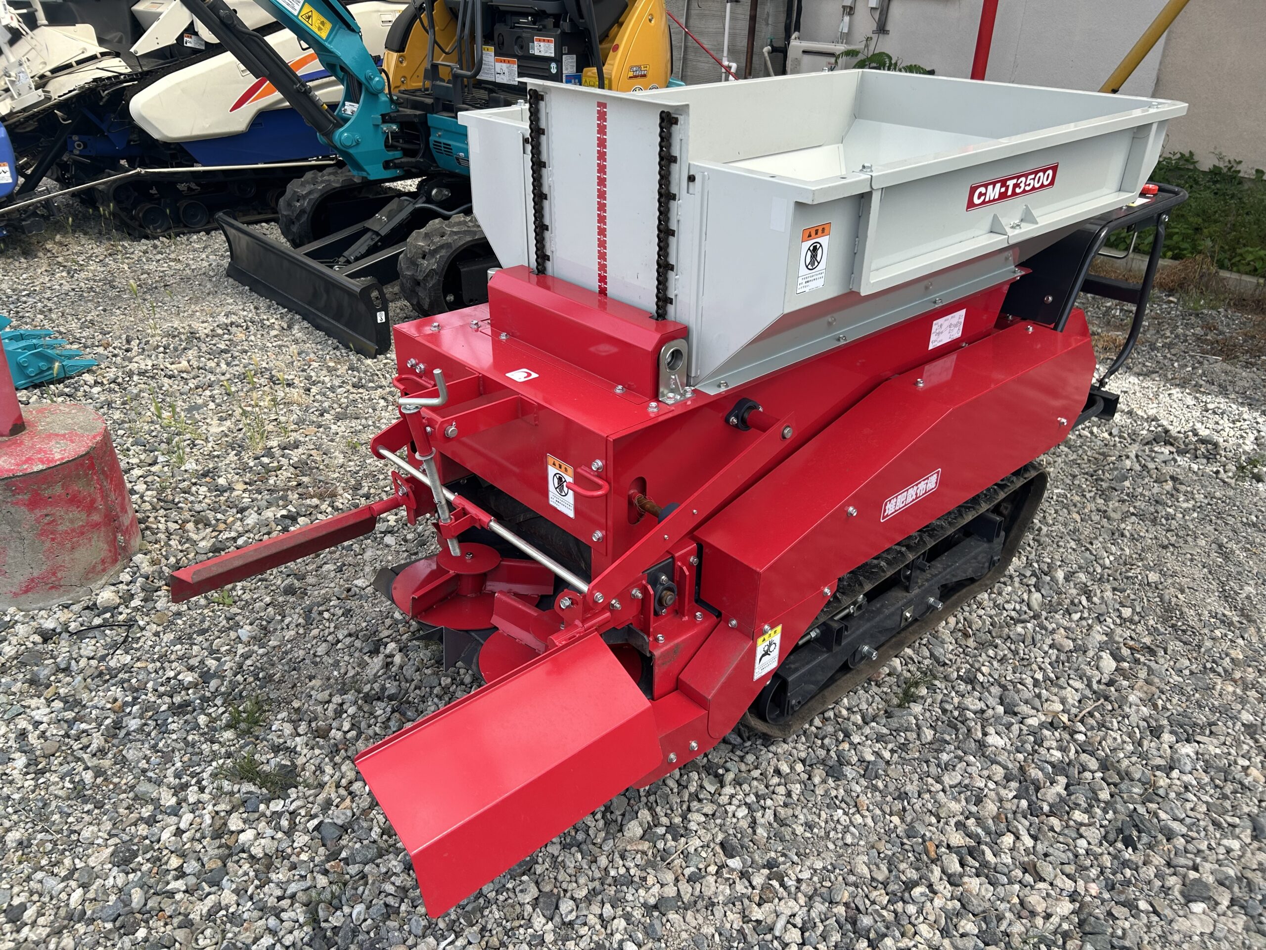 中古  コンマ製作所 肥料散布機・マニアスプレッダー CM-T3500